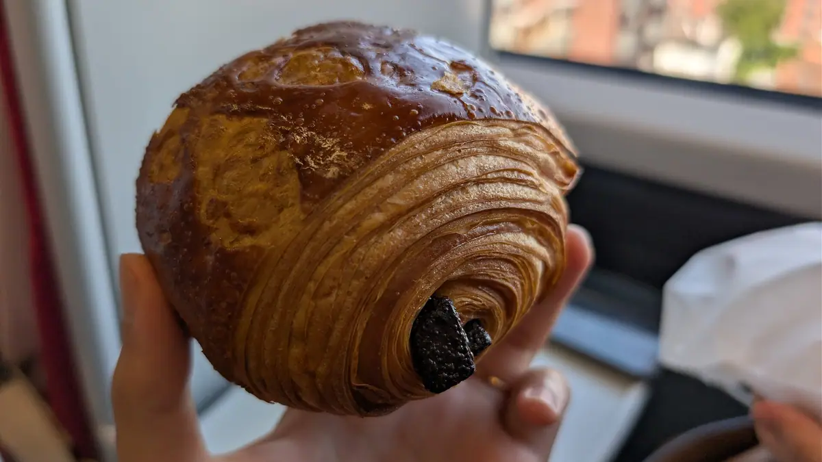 Doughnut Shop bakes